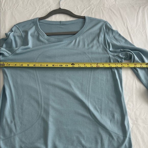 lululemon athletica Long Sleeve Top - Light Blue - Picture 4 of 9